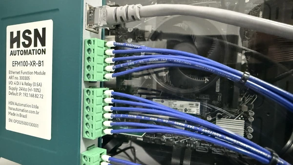 EFM100 em uso na aplicação final
