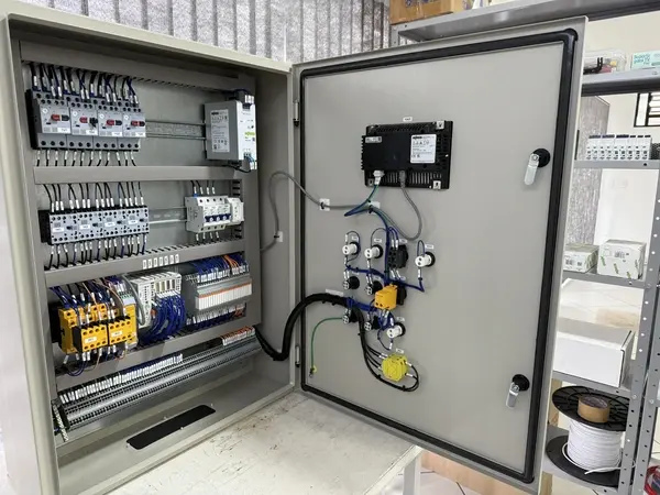 Painel do projeto de automação feito pela HSN Automation
